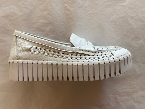 Brogany white