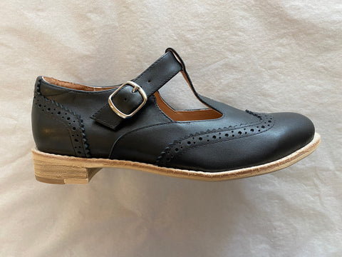 Black Buckle Flat Shoe