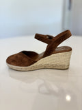 Lucia Viguera Vitelo Wedge