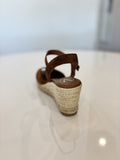 Lucia Viguera Vitelo Wedge