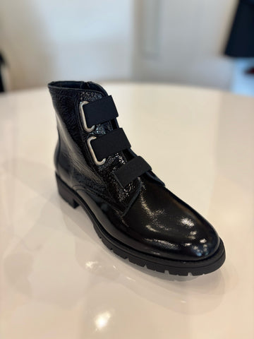 D'Chicas Duma Black Ankle Boot