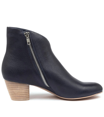 Desire Leather Ankle Boot Navy