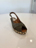 Lucia Viguera Vitelo Wedge